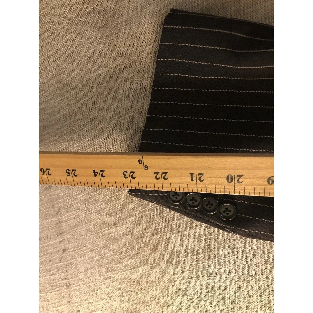 Burberry Blazer 40R Black Pinstripe 100% Wool Career Classic‎ Kensington FLAW